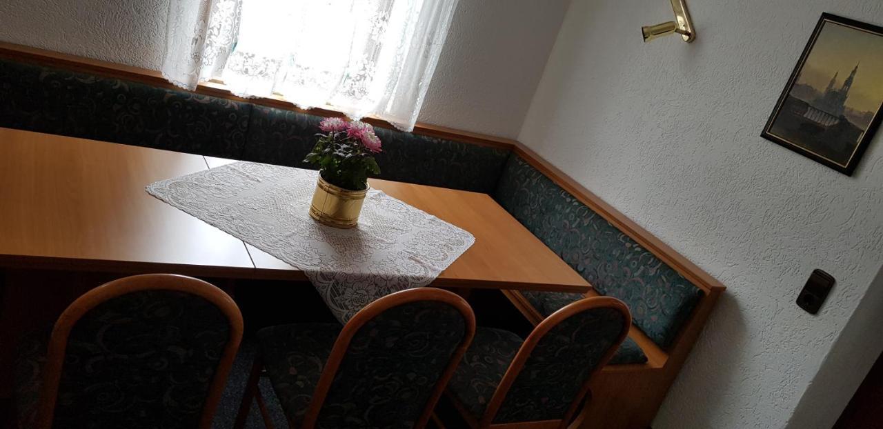 Alte Post Zu Stetzsch Hotel Dresda Exterior foto